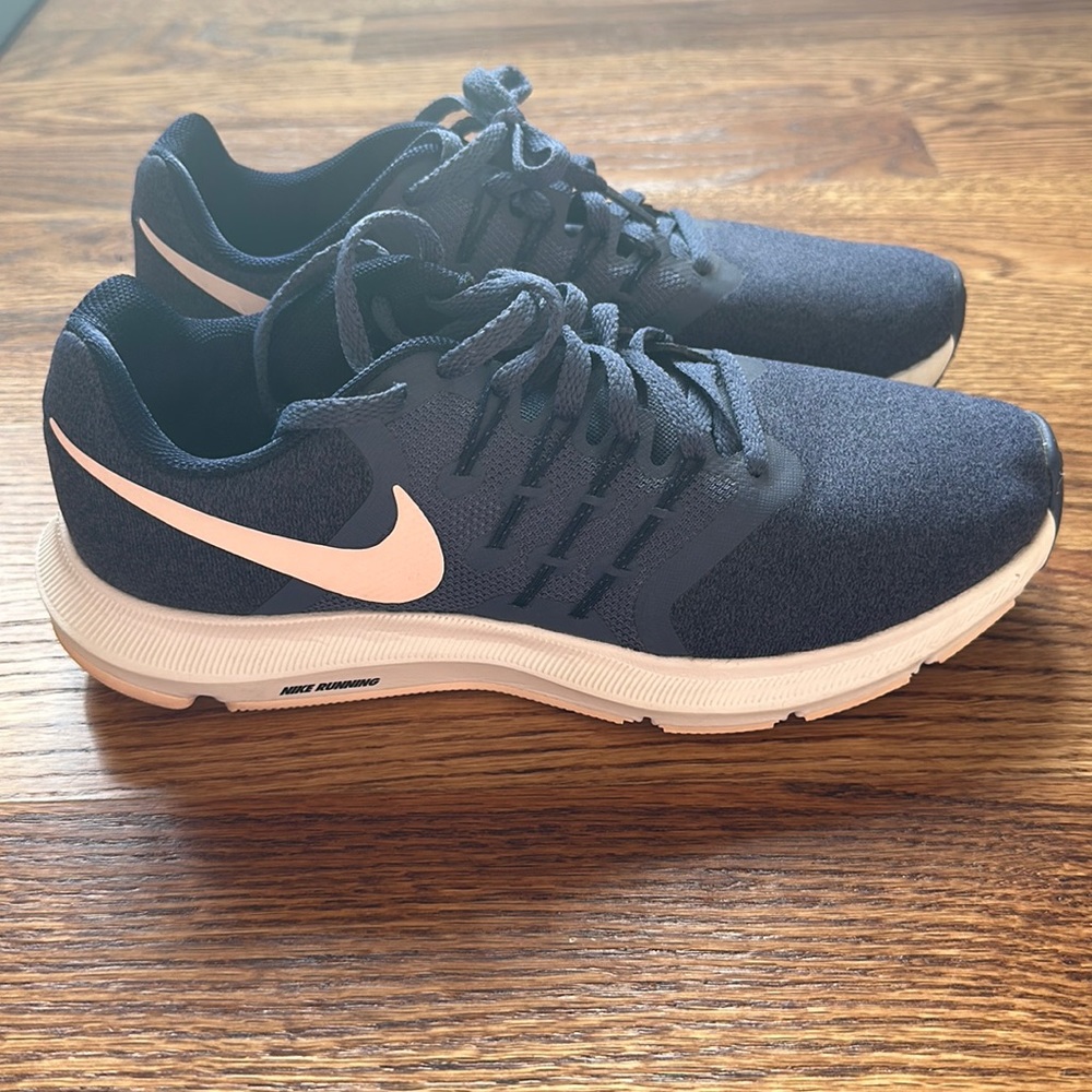 nike running shoes
